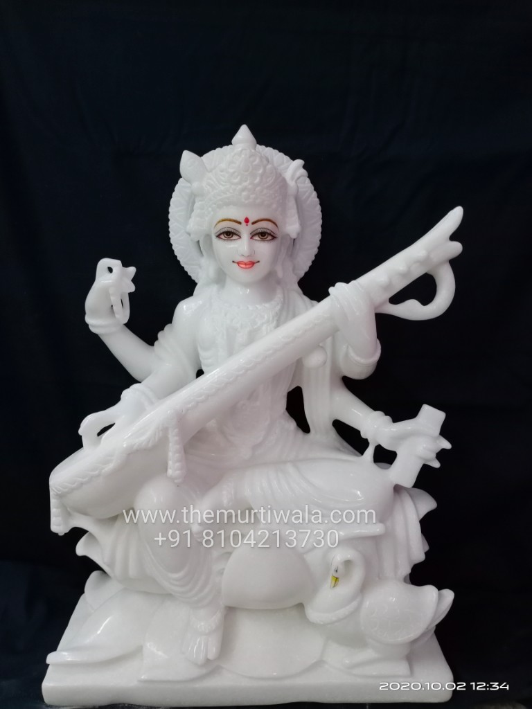 Saraswati Maa Statue